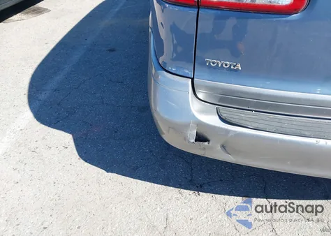 2002 Toyota Sienna Xle z USA, uszkodzony, nr VIN 4T3ZF13C42U451478